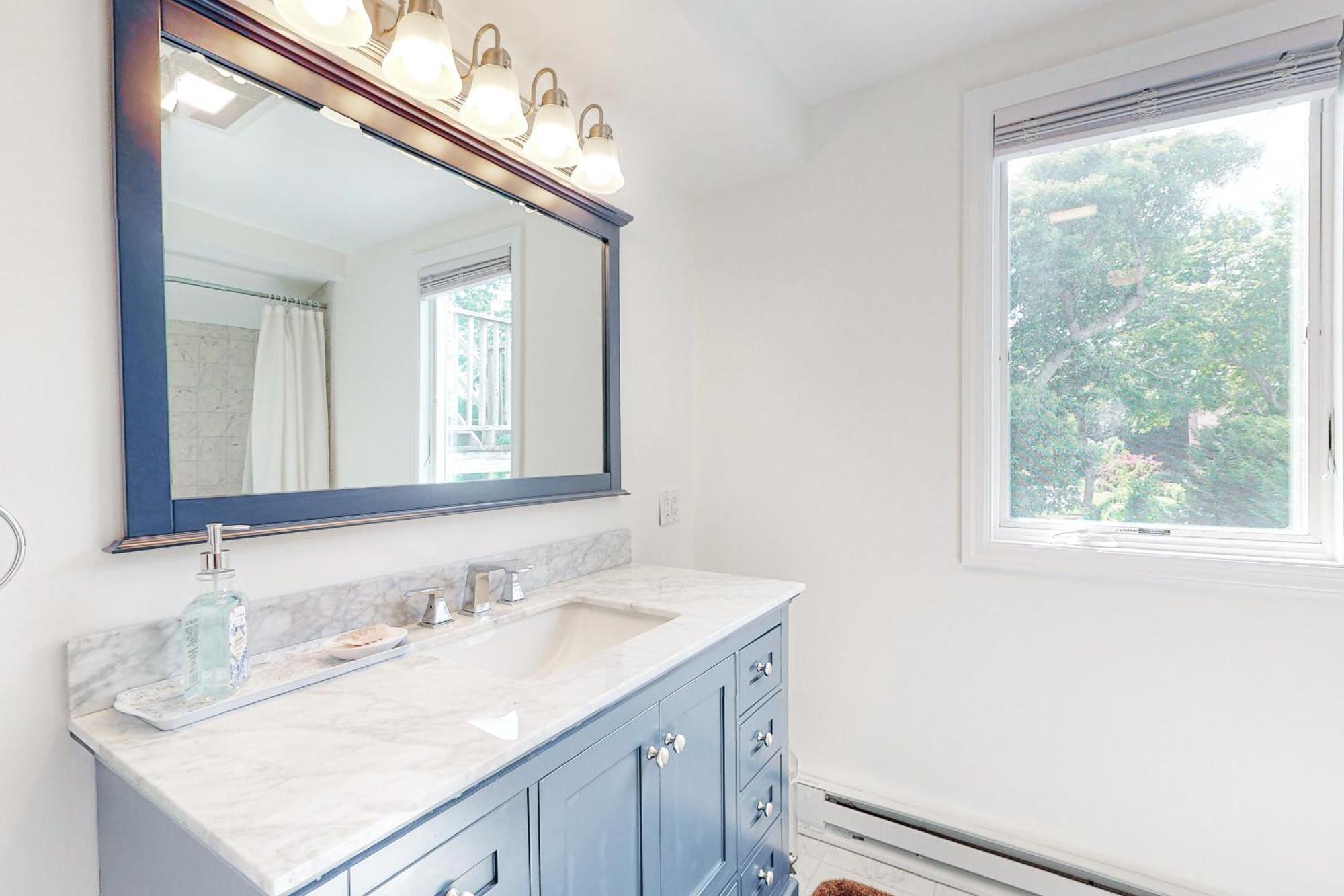 Main Street Upper Apartment Vineyard Haven Bagian luar foto